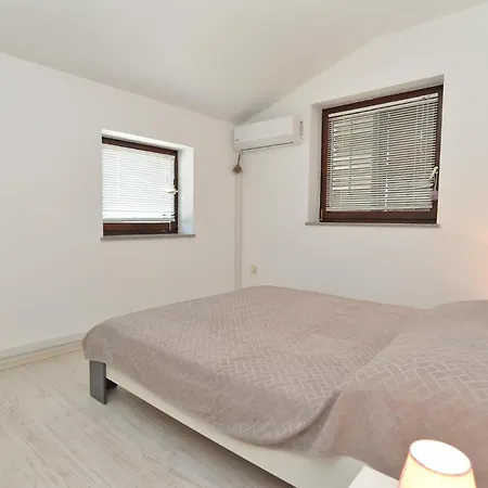 Stana 242 Apartmán