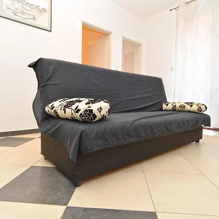 Apartmán Stana 242 *