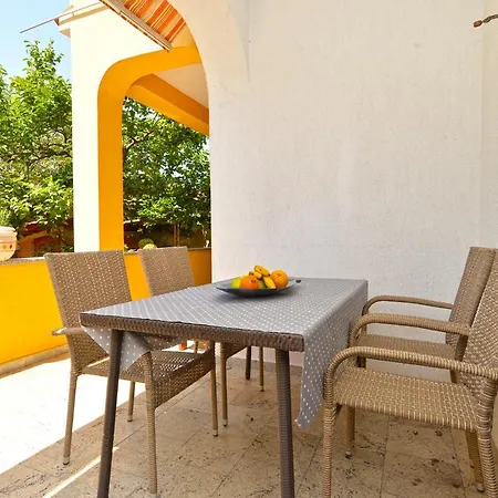 Stana 242 Apartmán
