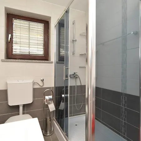 Stana 242 Apartmán