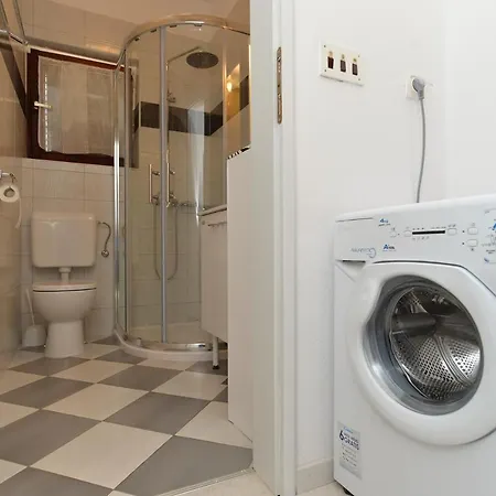 Stana 242 Apartmán Fažana
